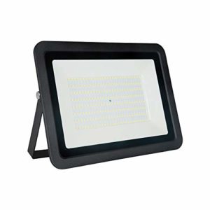 Review A Reflector 200 Watts En La Categoria De Ferreteria